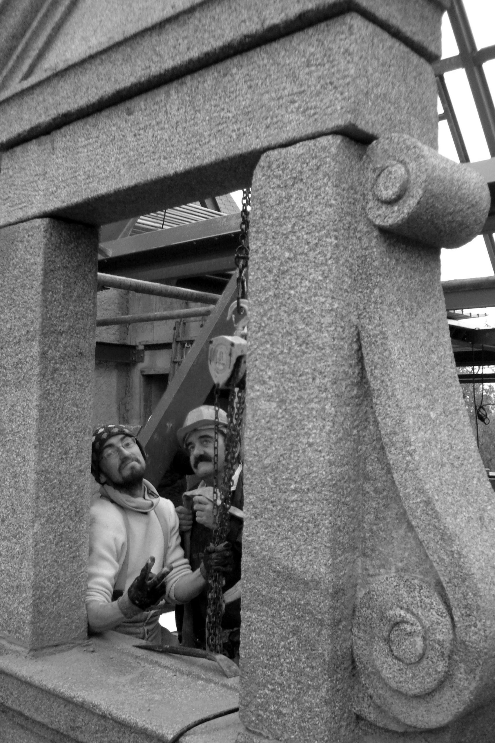 lucarne granite Lucien Mazé Taille de pierre La Coudraie bretagne