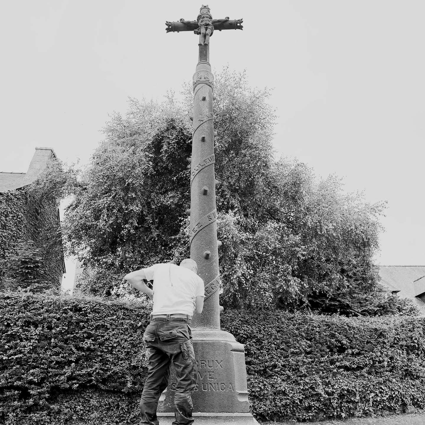 Lucien Mazé - Rénovation du Christ de Nazareth